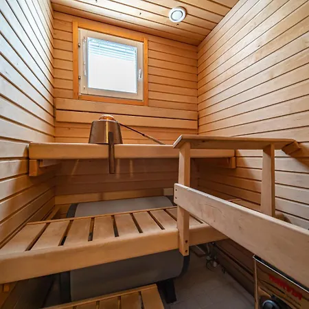 Starveil 1601 By Aavalevi Apartment Levi